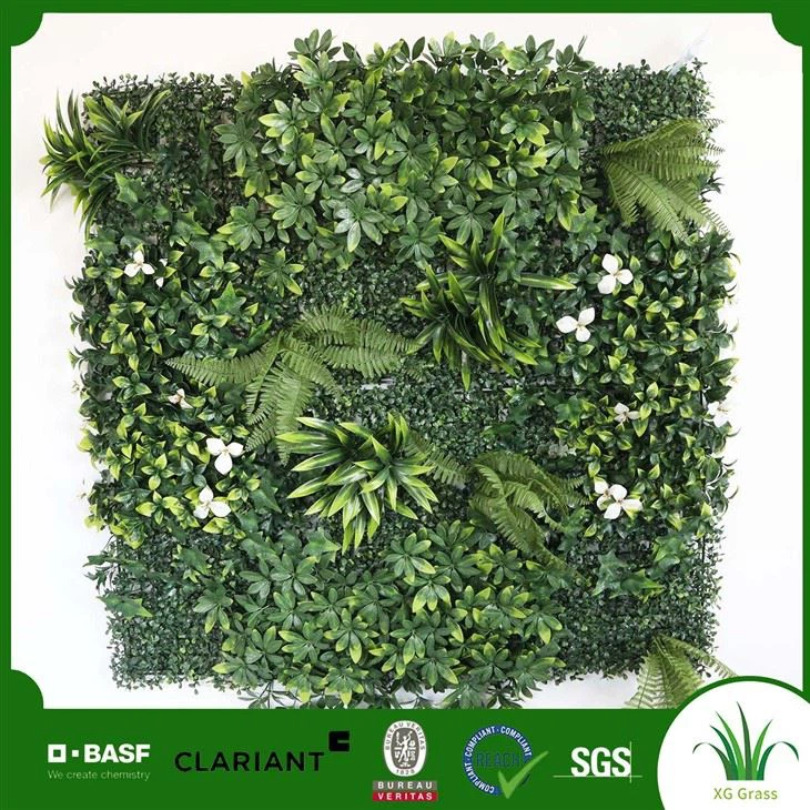 Notranji vrt z umetnimi stenami